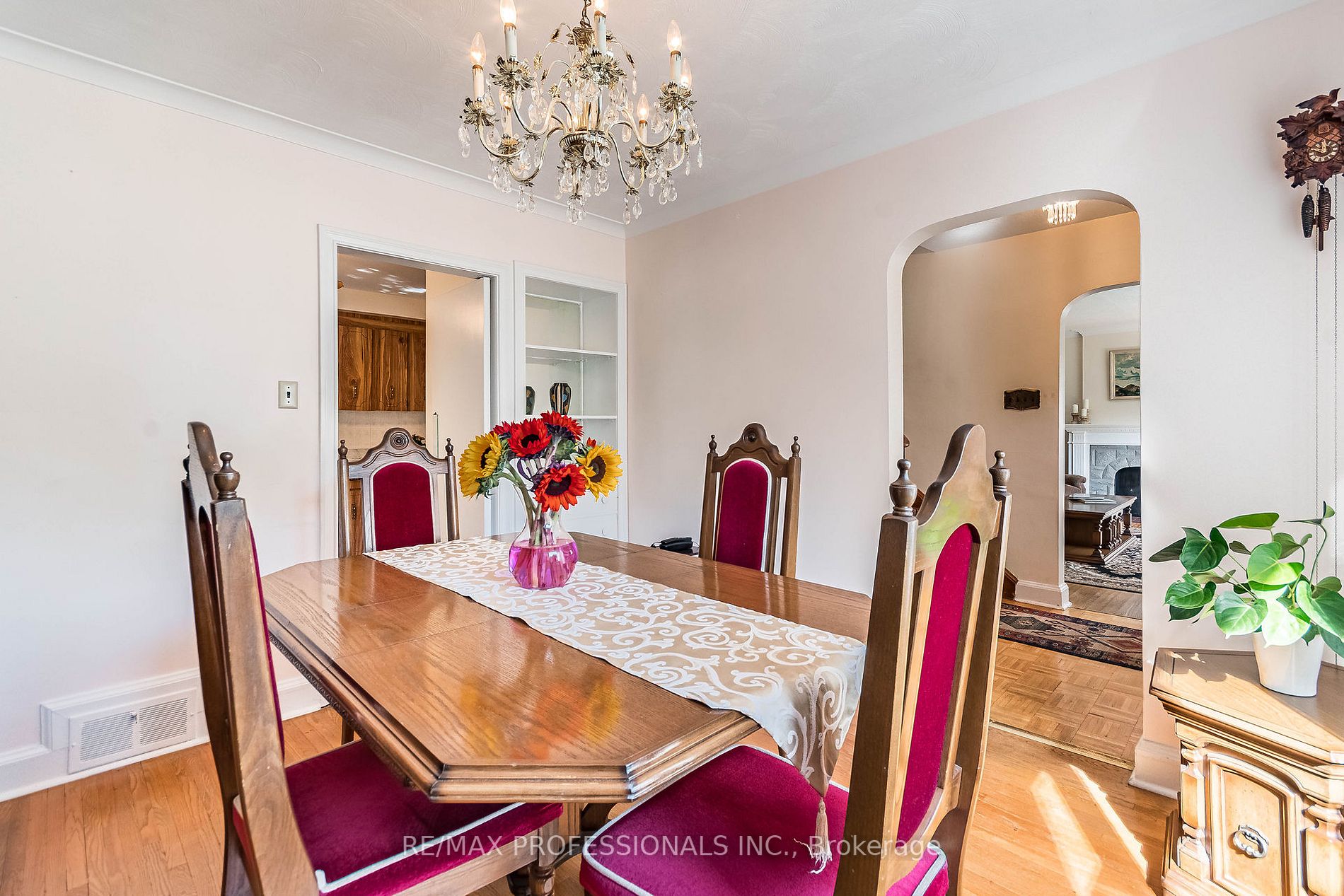 36 Thorndale Ave