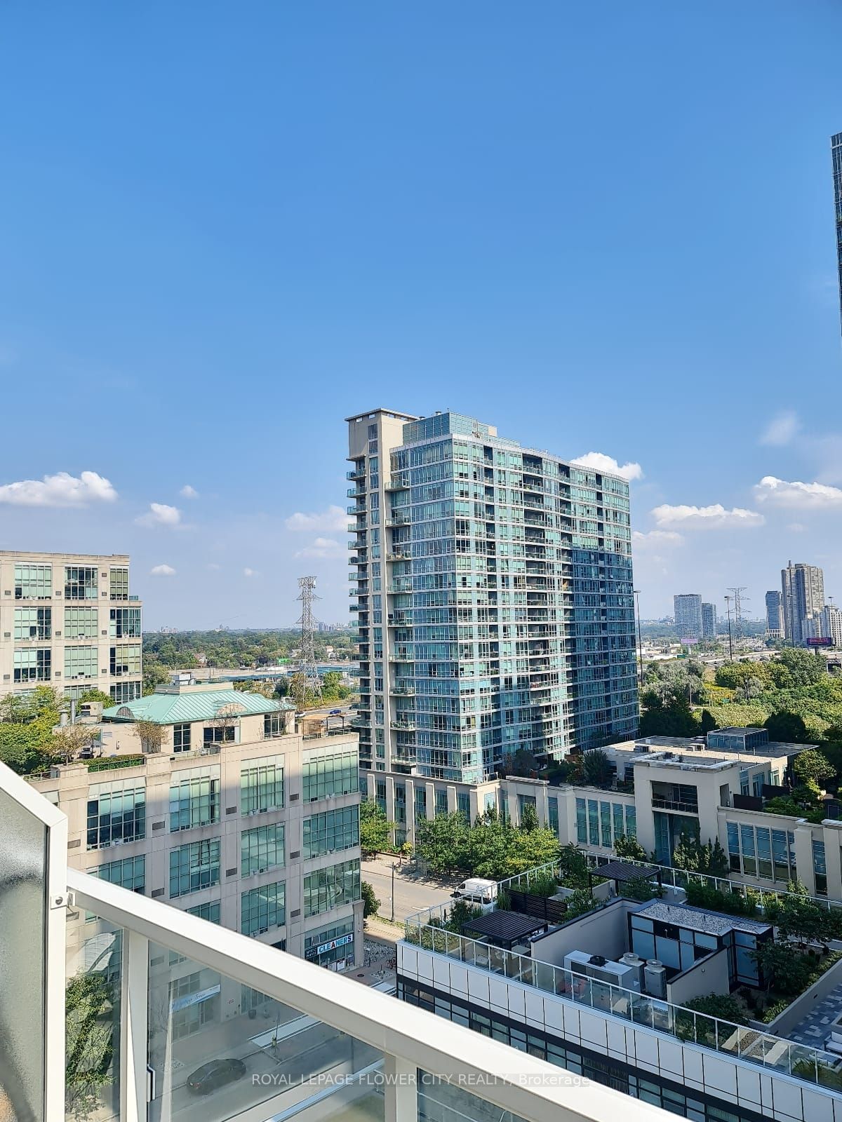 251 Manitoba St, #1113