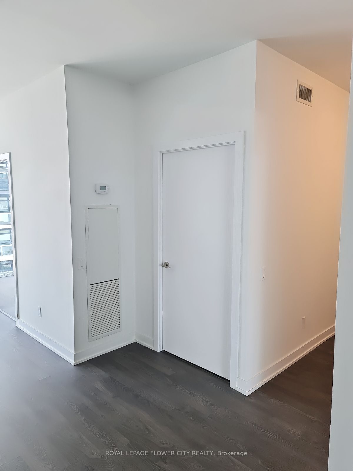 251 Manitoba St, #1113