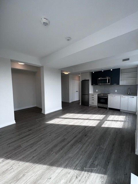 2300 St. Clair Avenue W #905