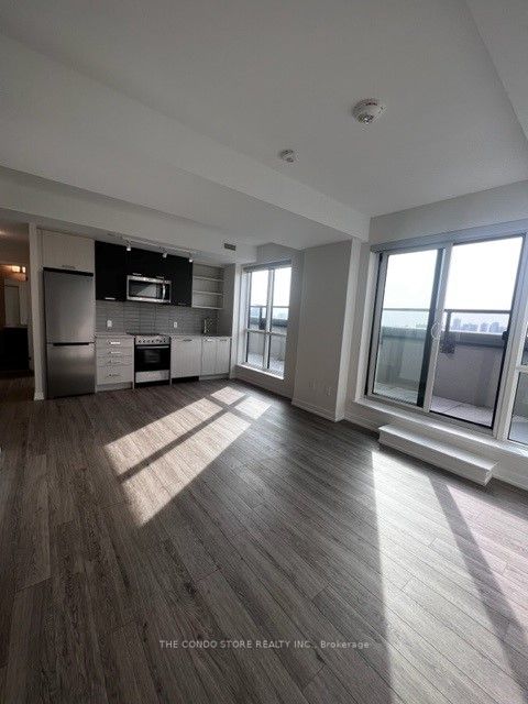2300 St. Clair Avenue W #905