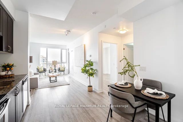 2800 Keele St, #813