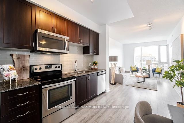 2800 Keele St, #813