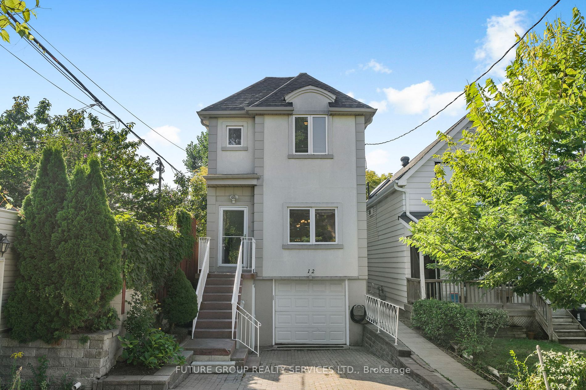 12 Ruthven Pl