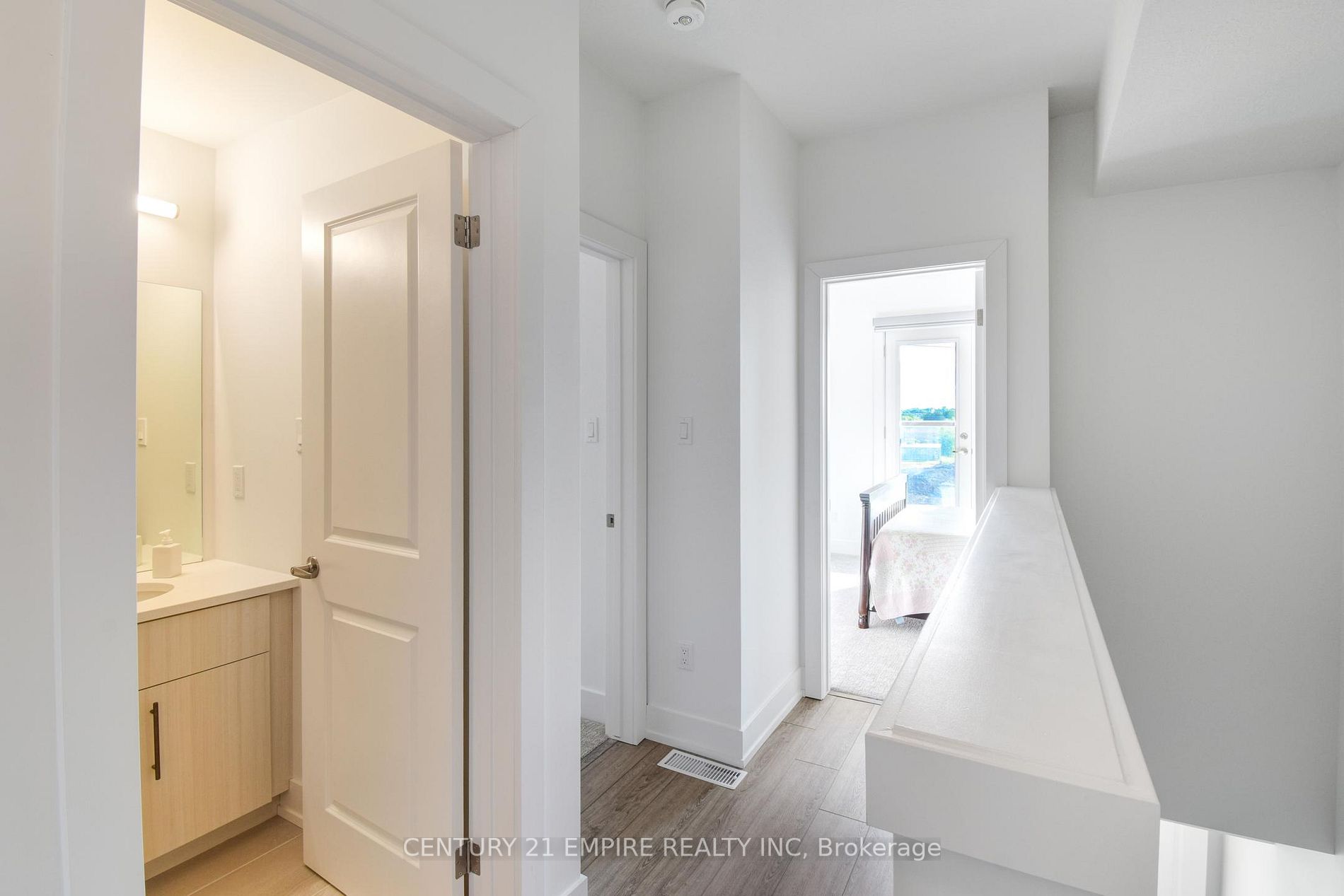 17 Centre St, #304