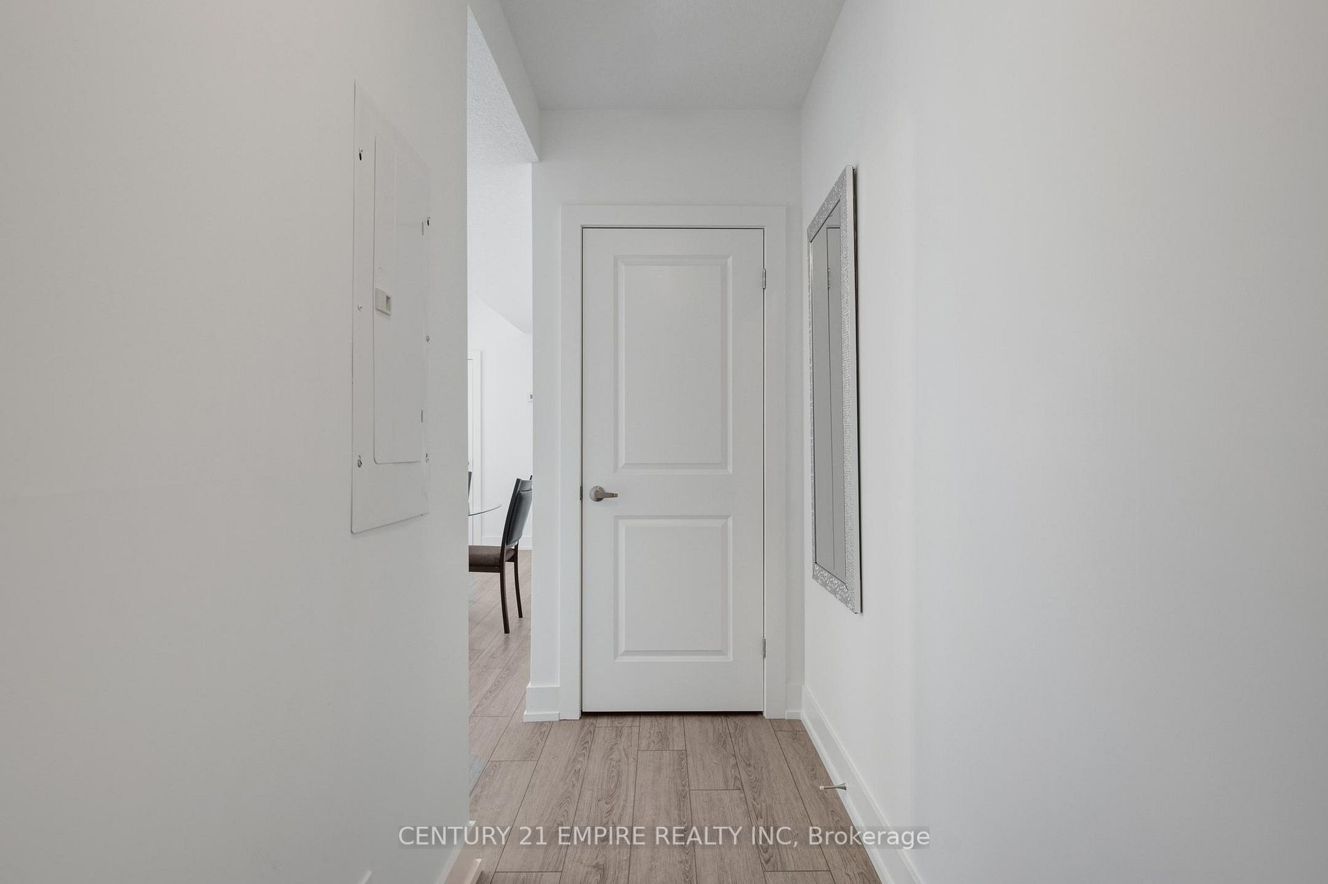 17 Centre St, #304