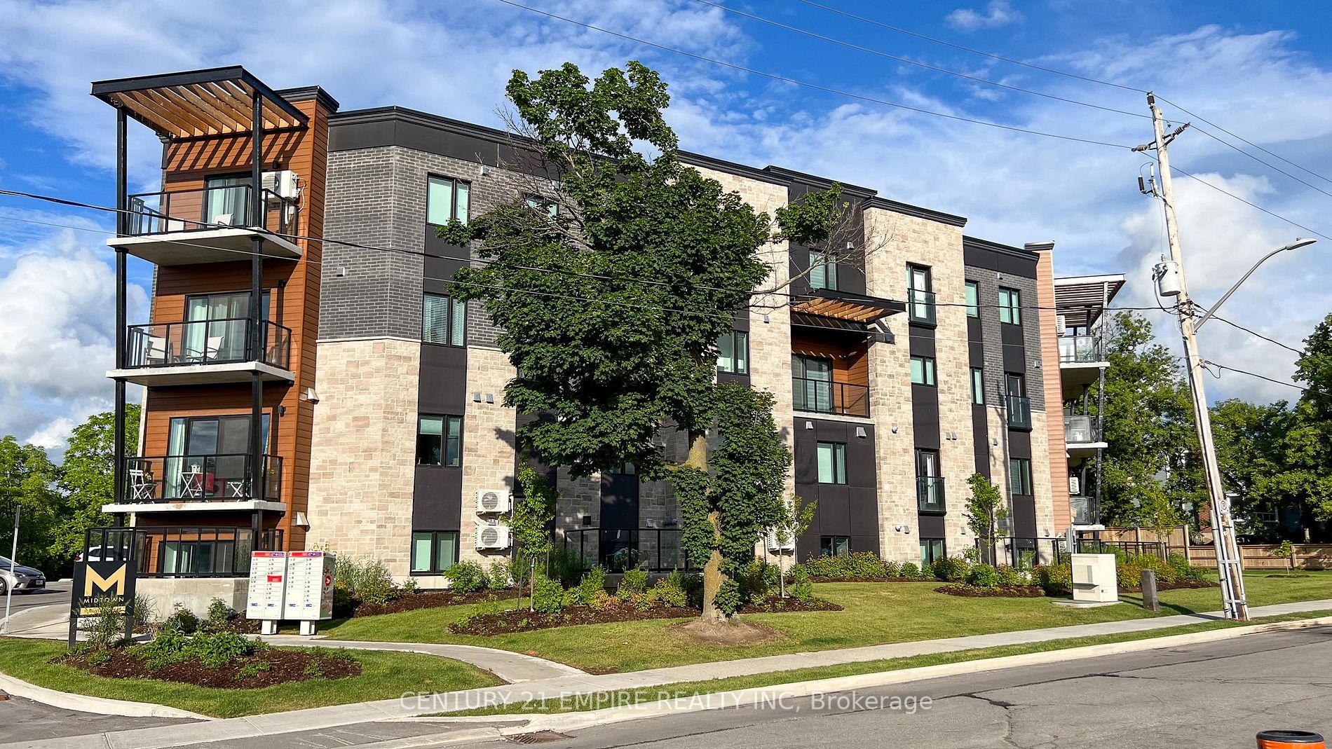 17 Centre St, #304