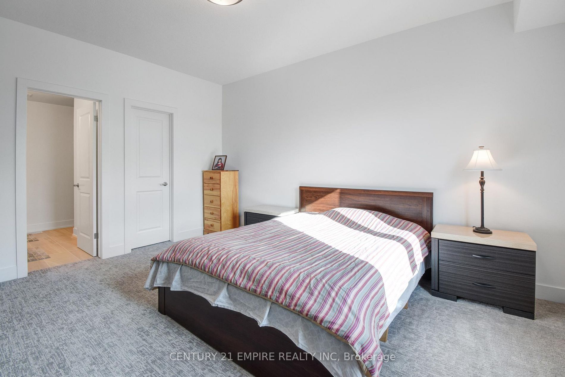 17 Centre St, #304
