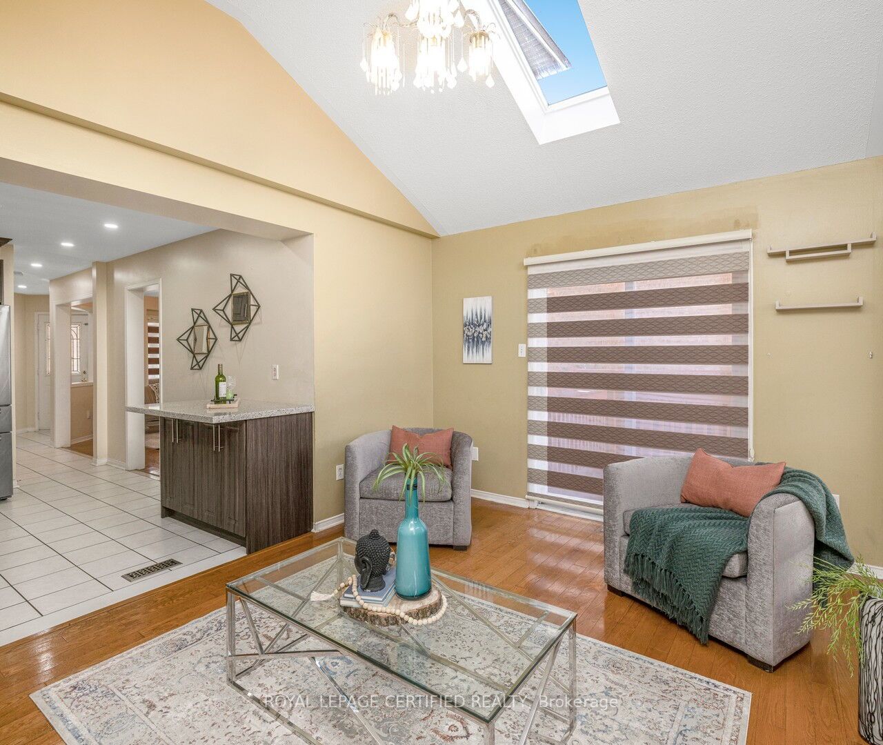 33 Willow Park Dr