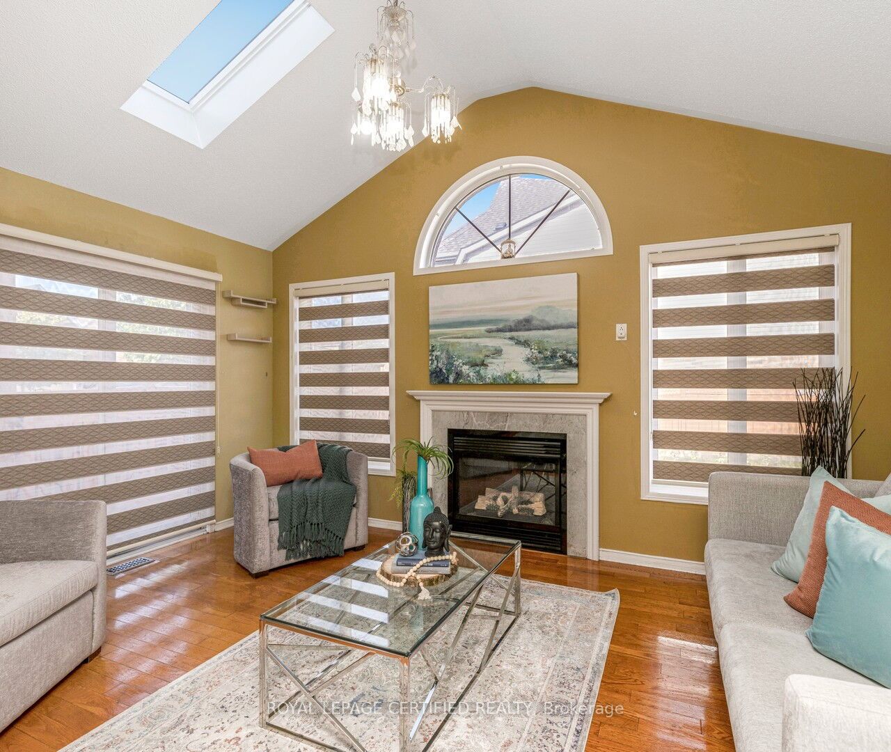33 Willow Park Dr