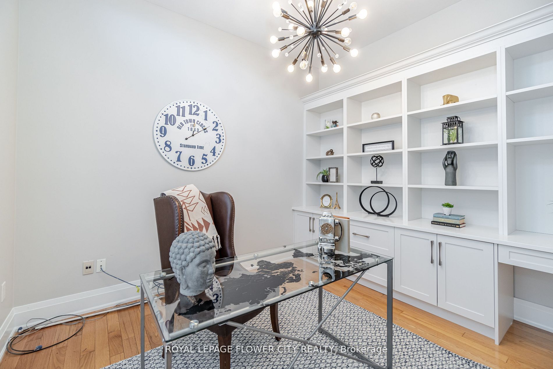 36 Louvain Dr