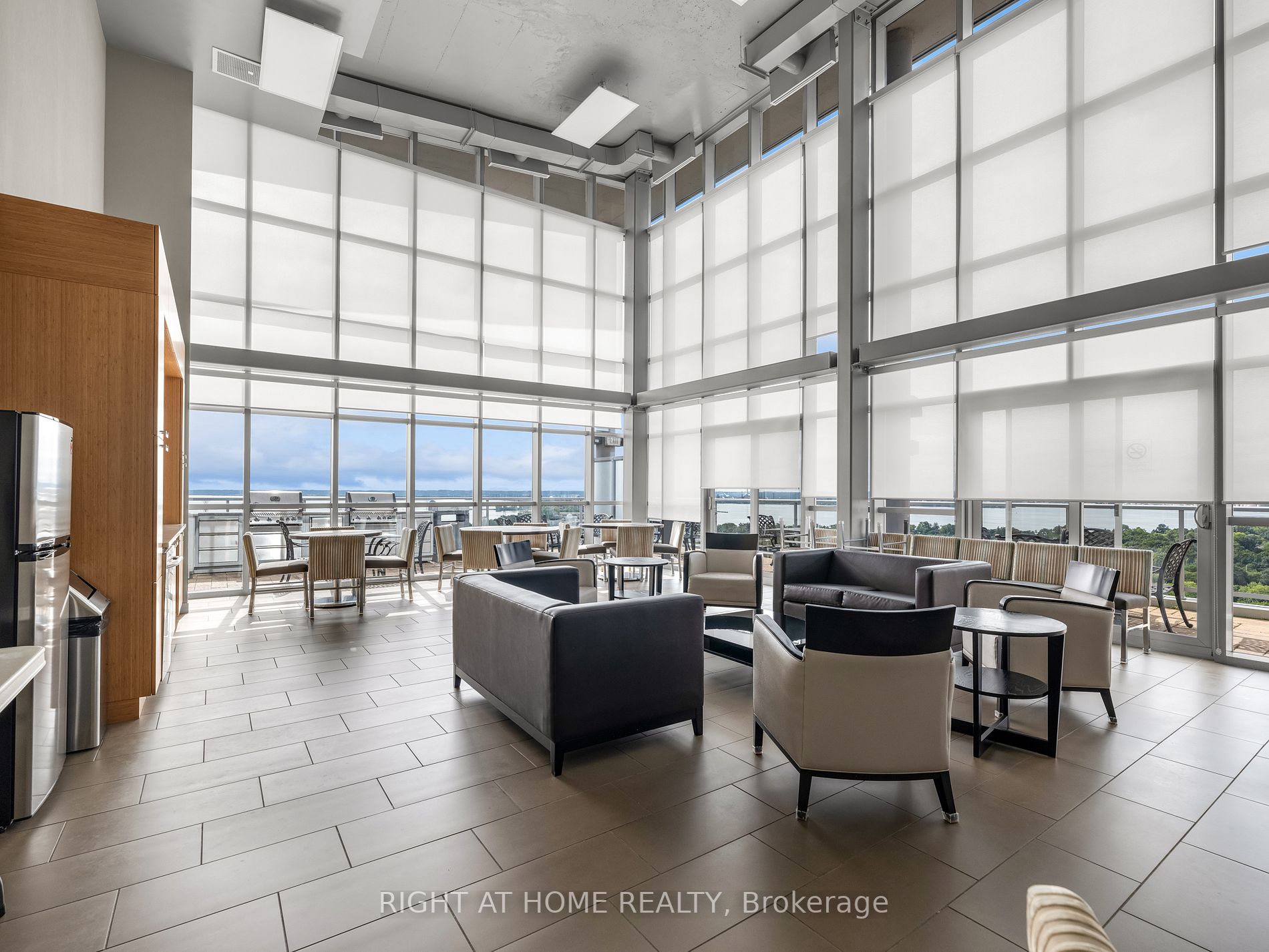 551 Maple Avenue, #615