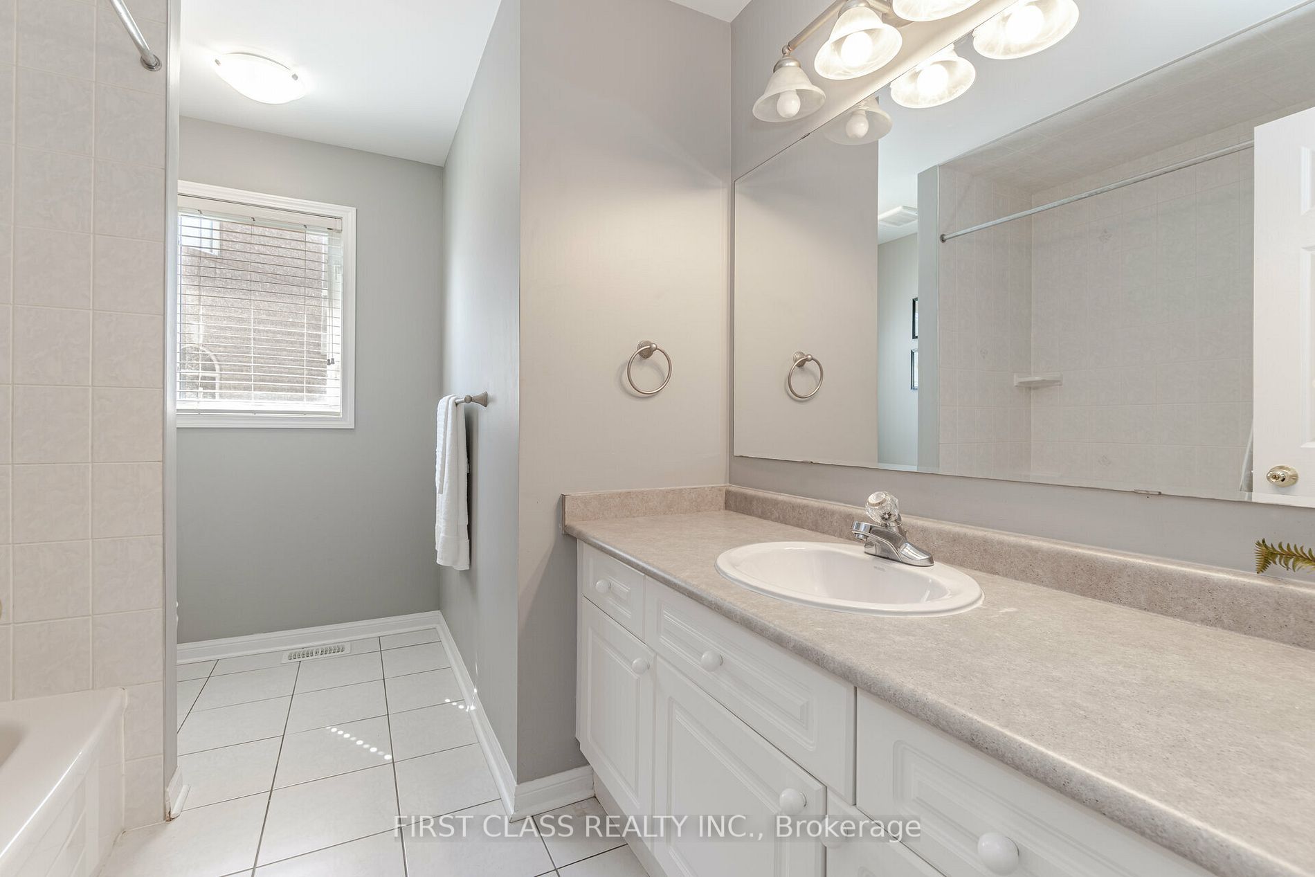 41 Apple Blossom Crescent