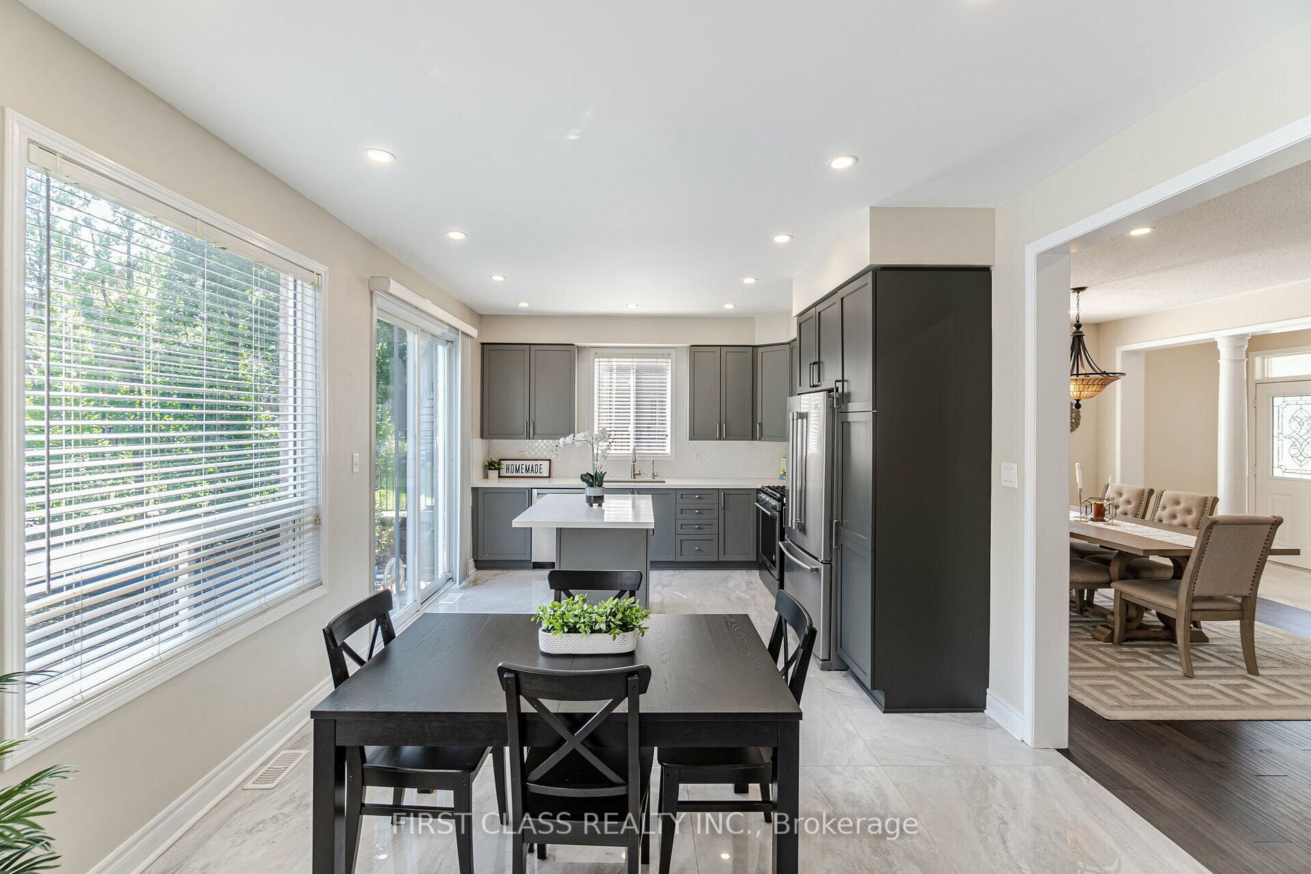 41 Apple Blossom Crescent