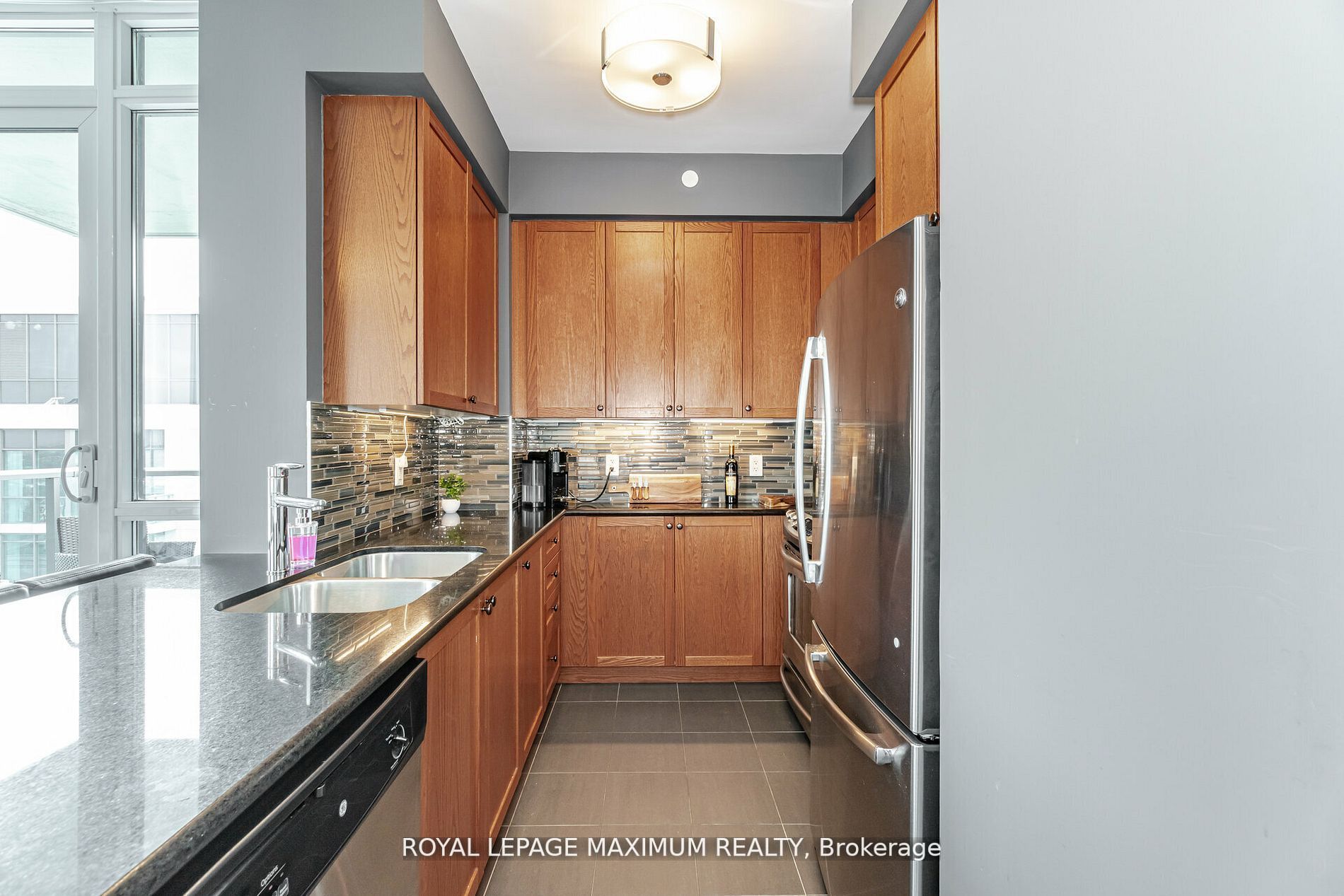 215 Sherway Gardens Rd, #2510
