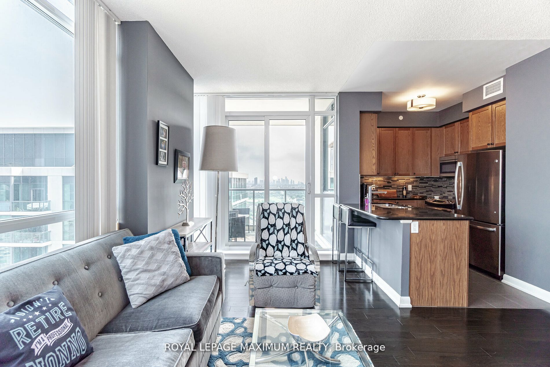 215 Sherway Gardens Rd, #2510