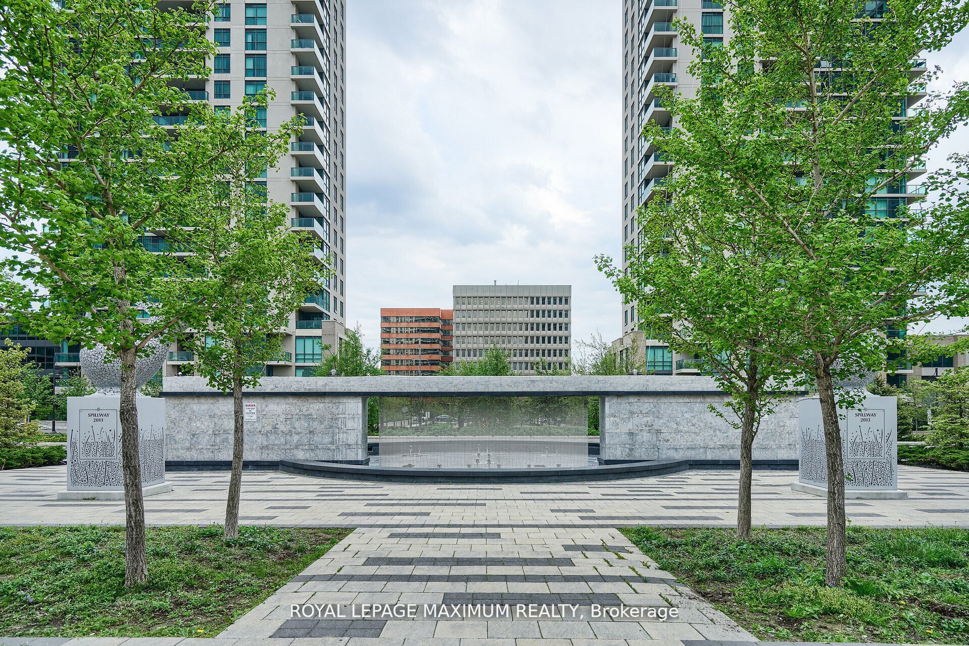 215 Sherway Gardens Rd, #2510