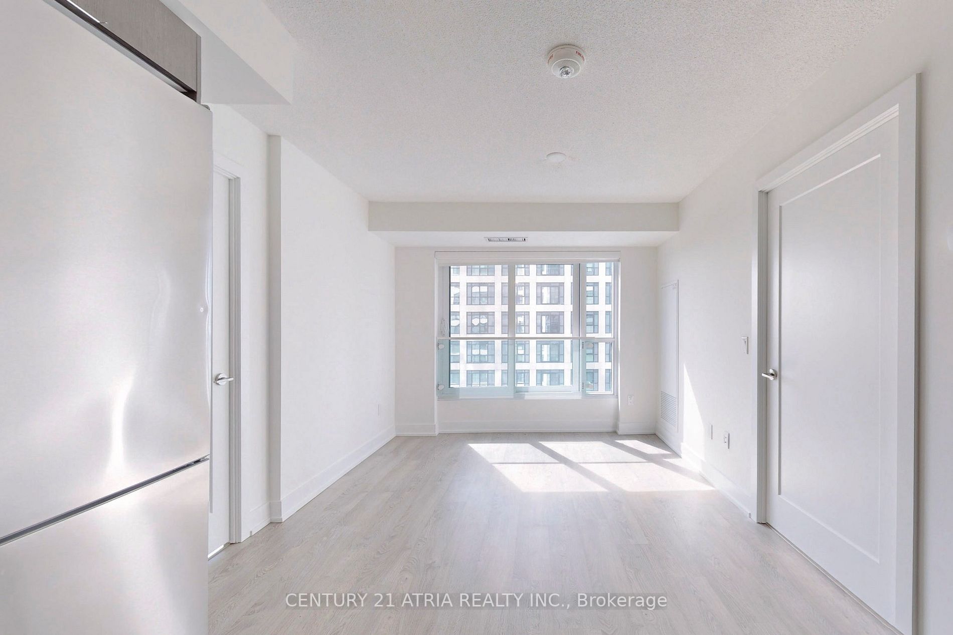 7 Mabelle Ave, #1501