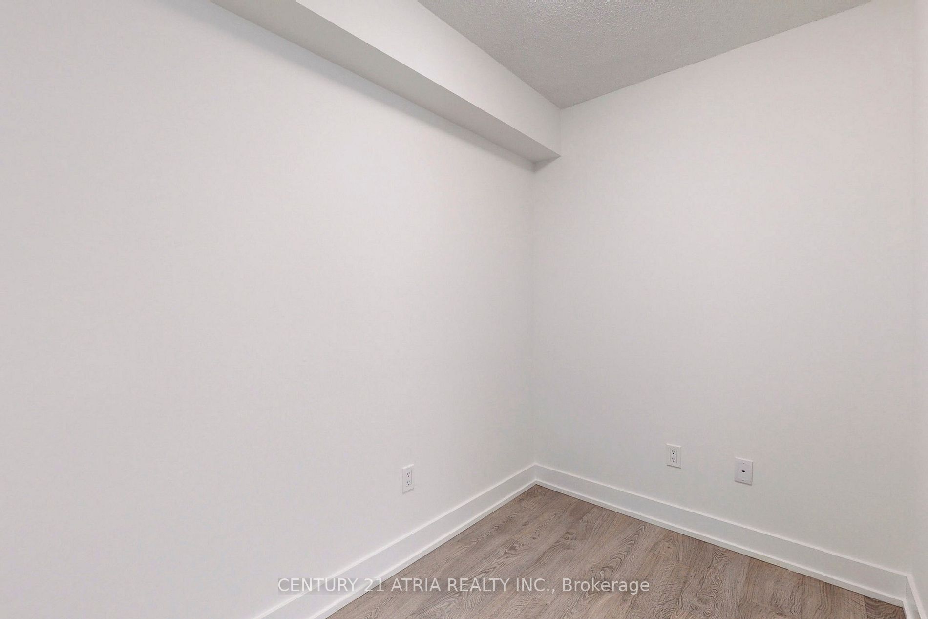 7 Mabelle Ave, #1501