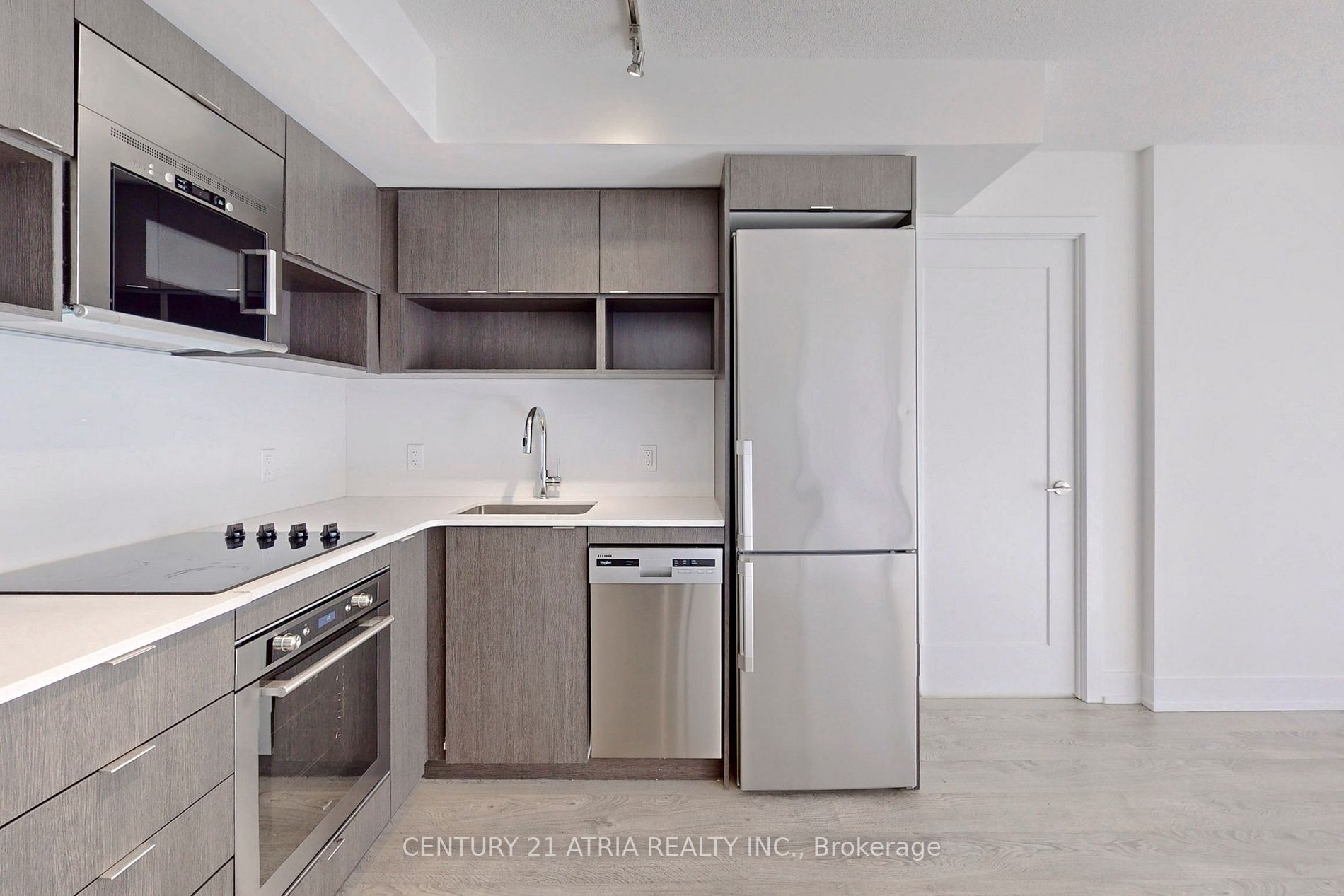 7 Mabelle Ave, #1501