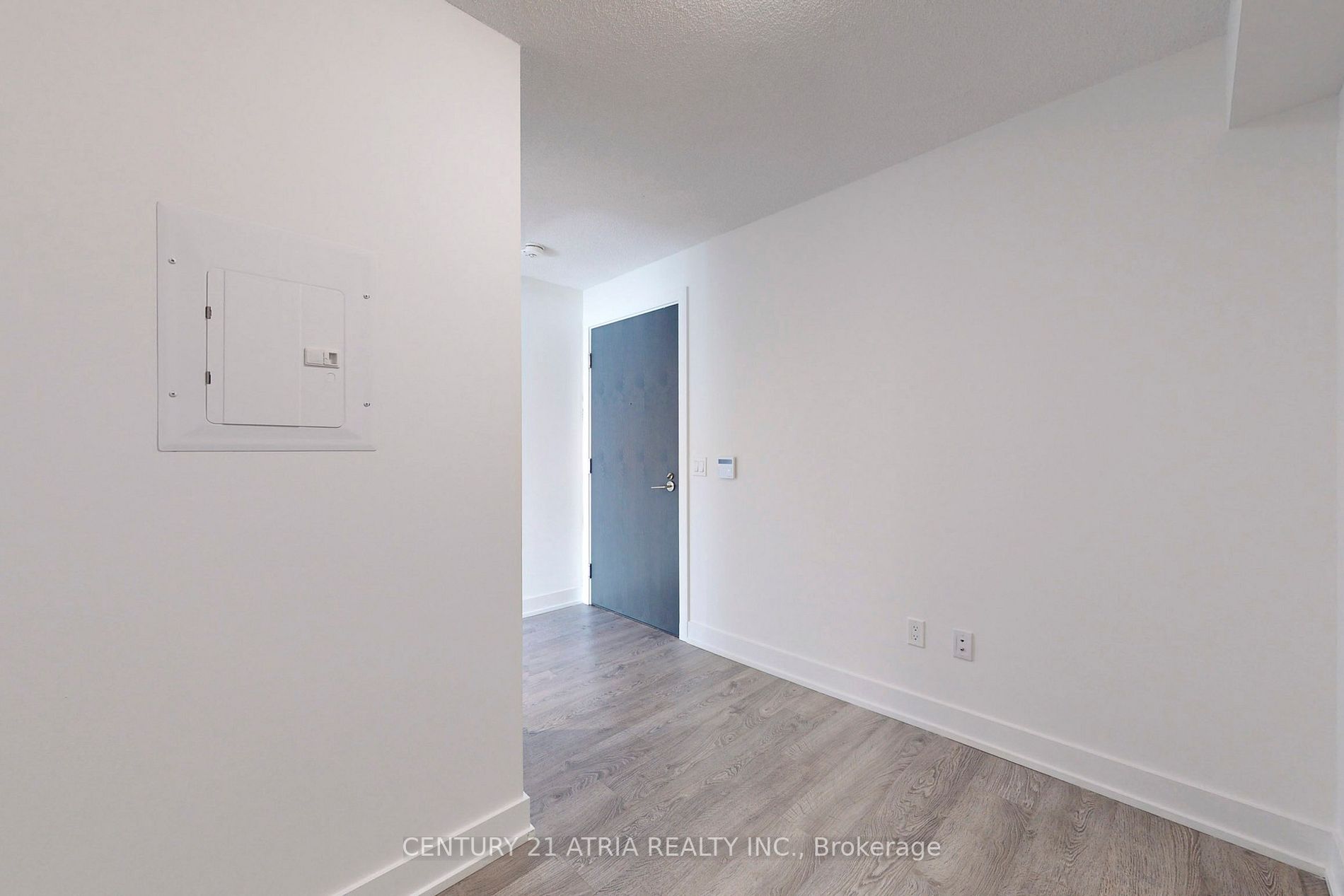 7 Mabelle Ave, #1501
