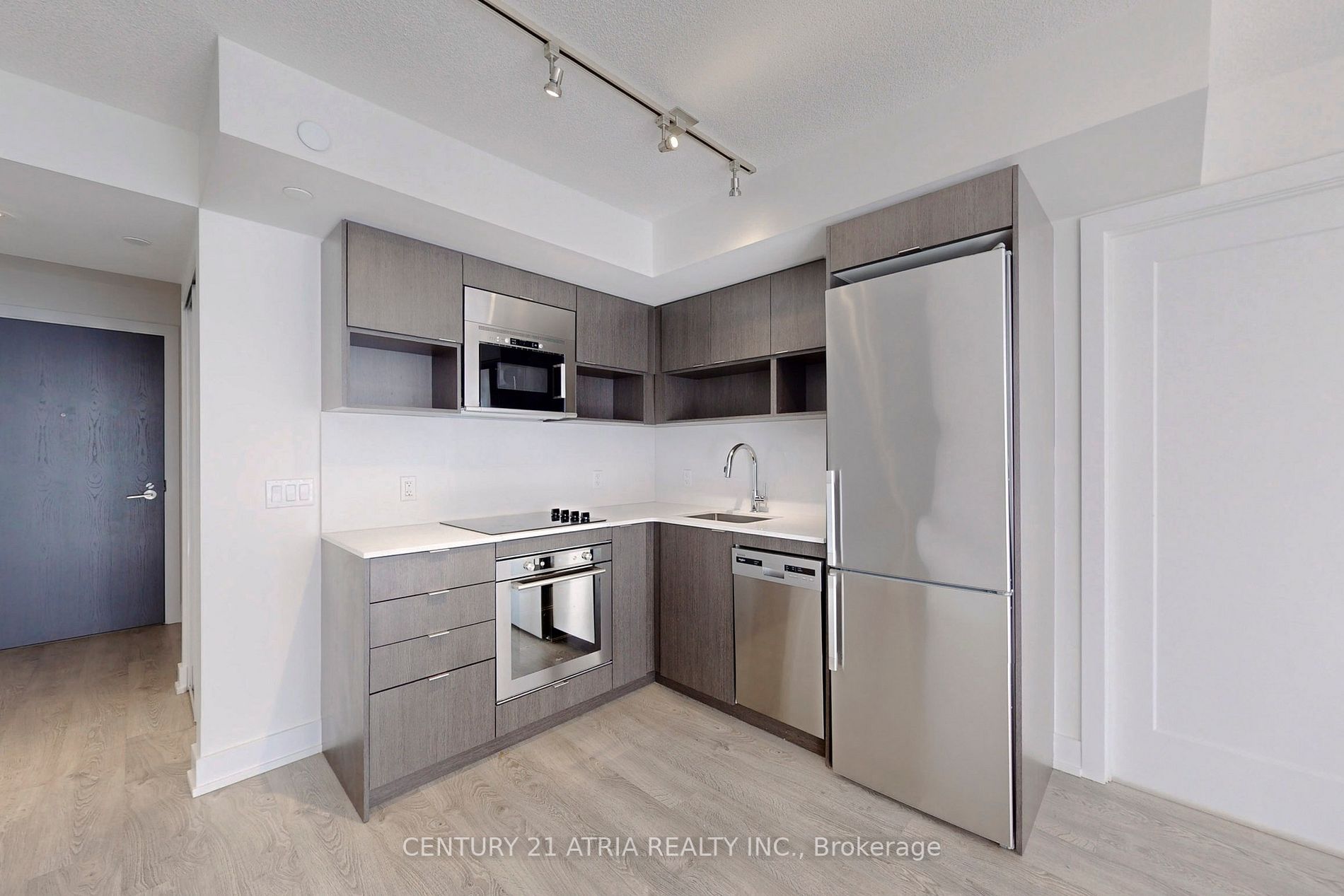 7 Mabelle Ave, #1501