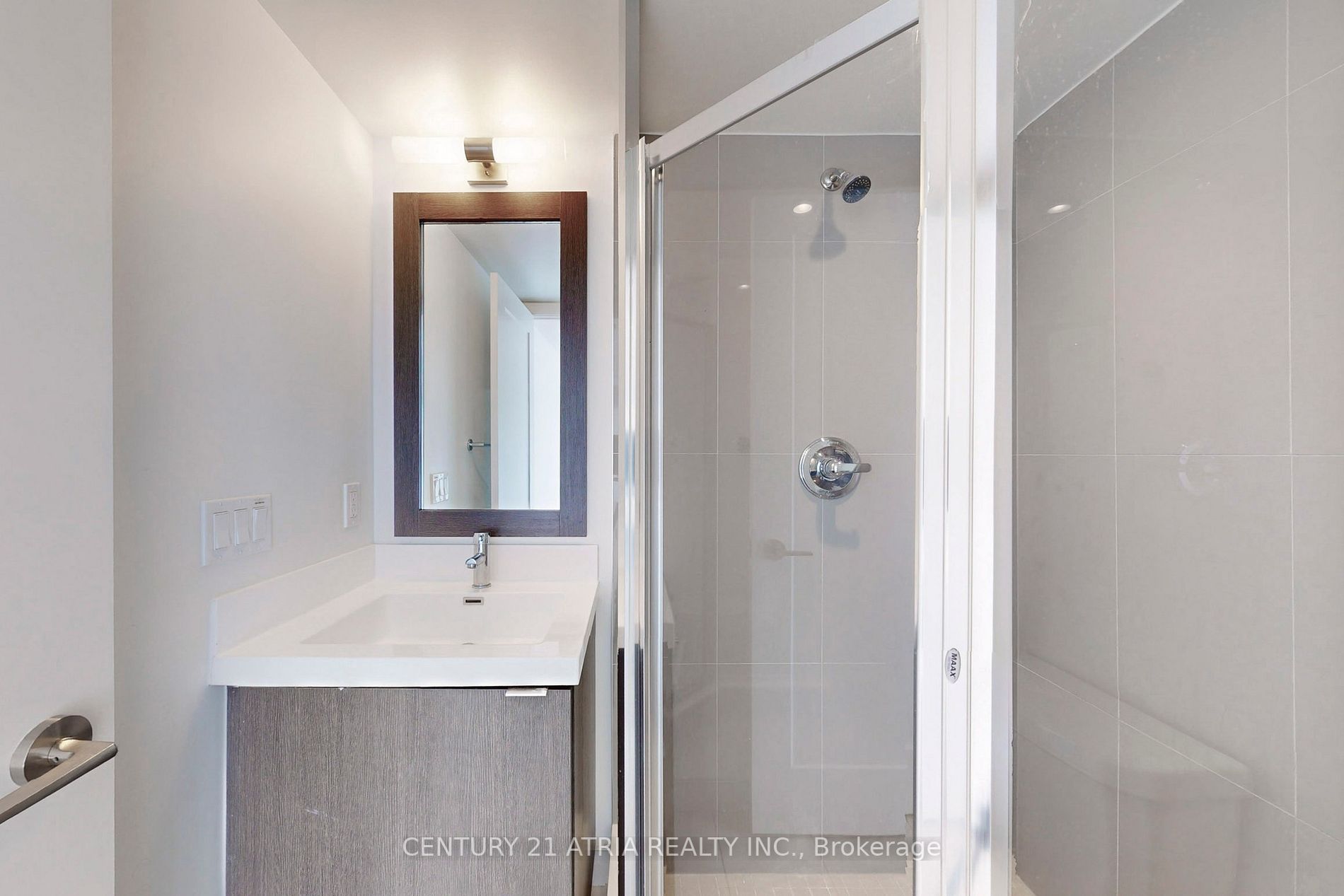 7 Mabelle Ave, #1501