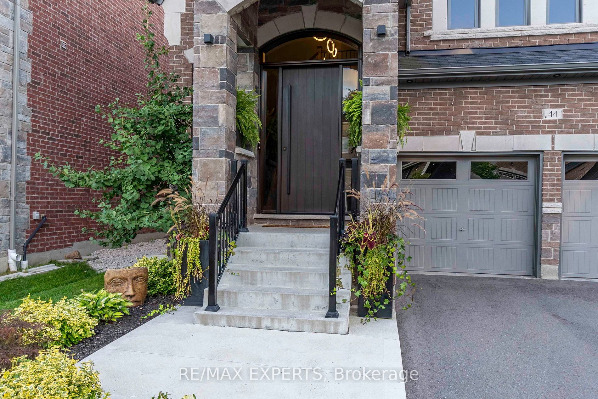 44 Ash Hill Ave