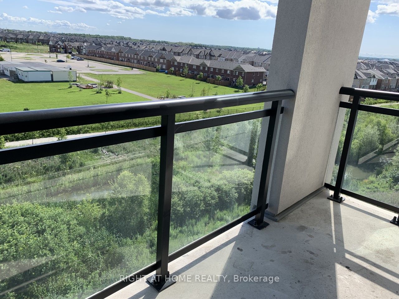 1105 Leger Way E, #527