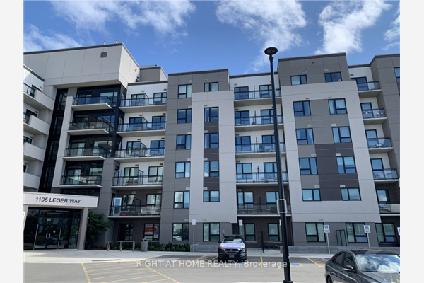 1105 Leger Way E, Milton