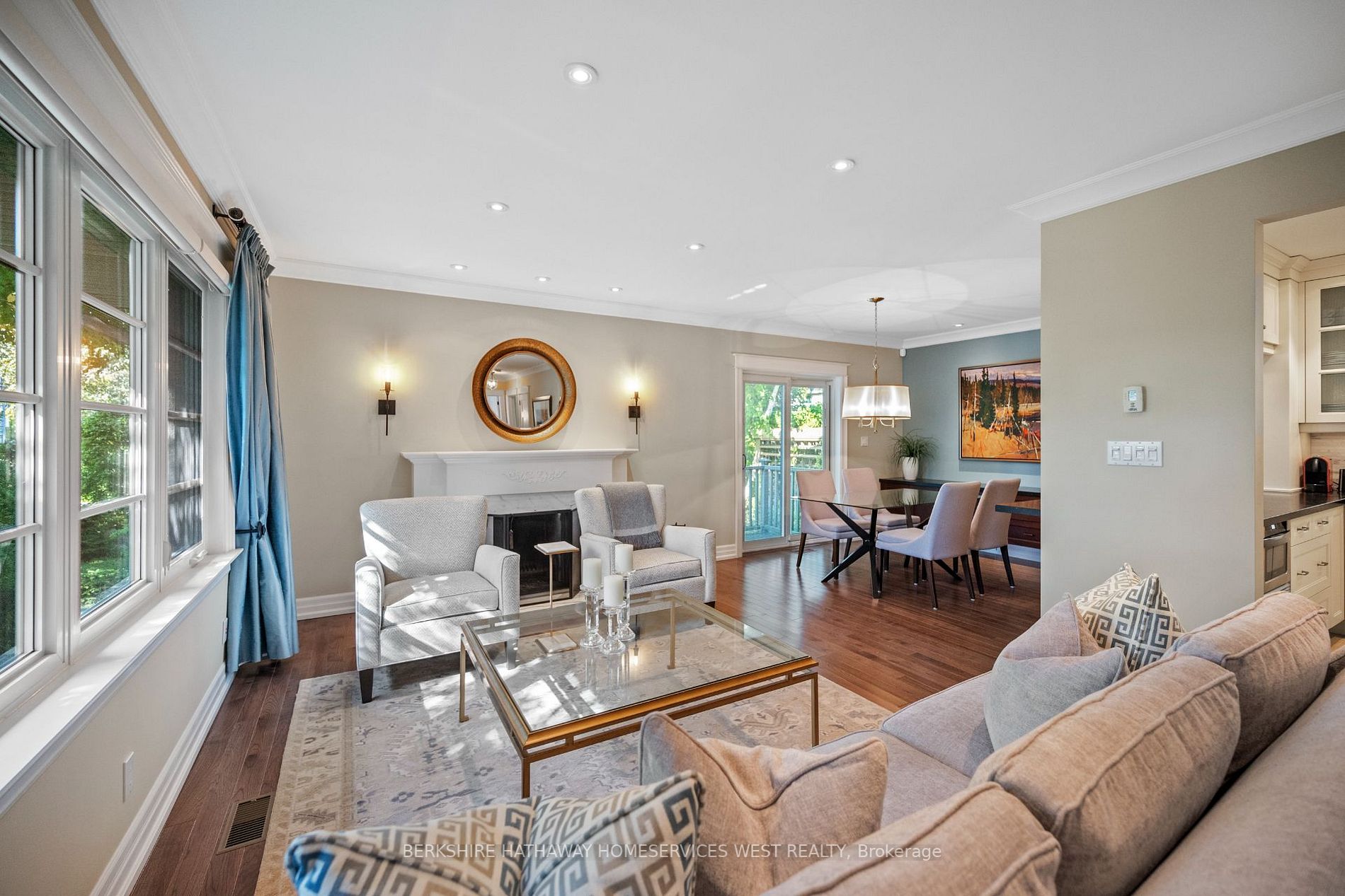 105 Grenview Blvd S
