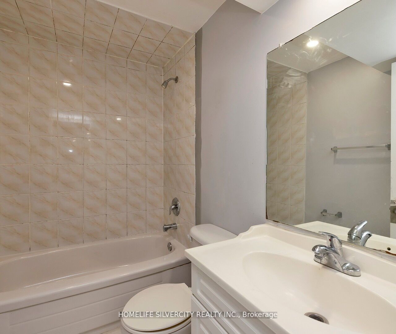 28 Caruso Dr