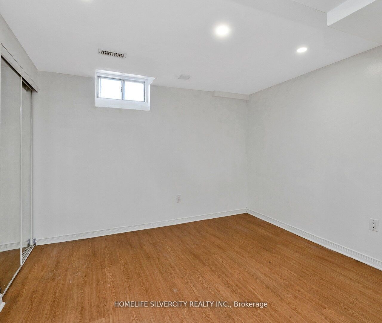 28 Caruso Dr