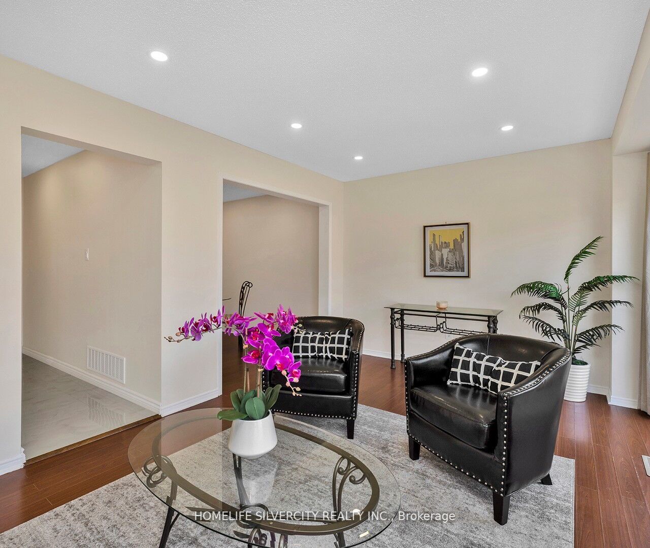 28 Caruso Dr