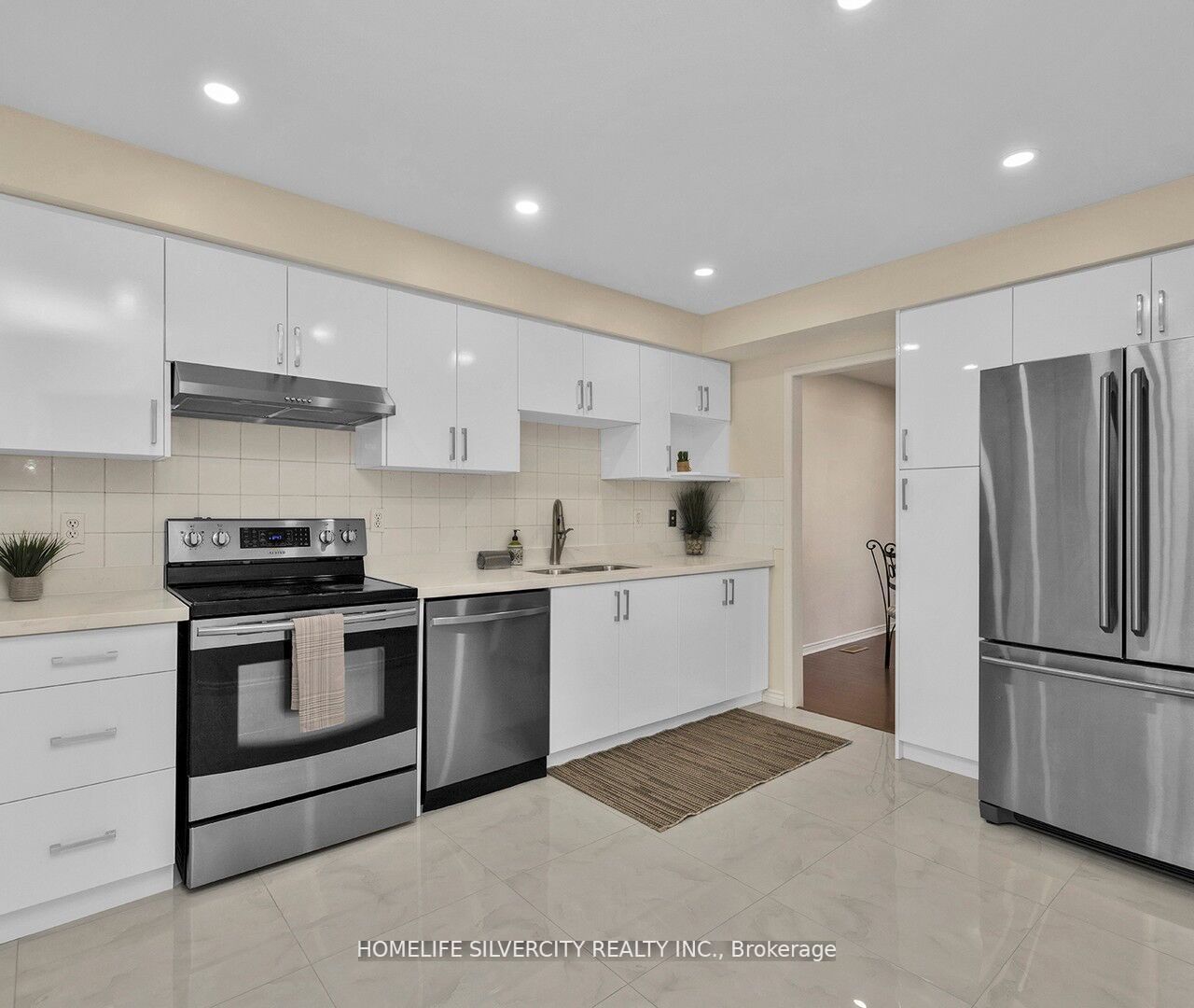 28 Caruso Dr