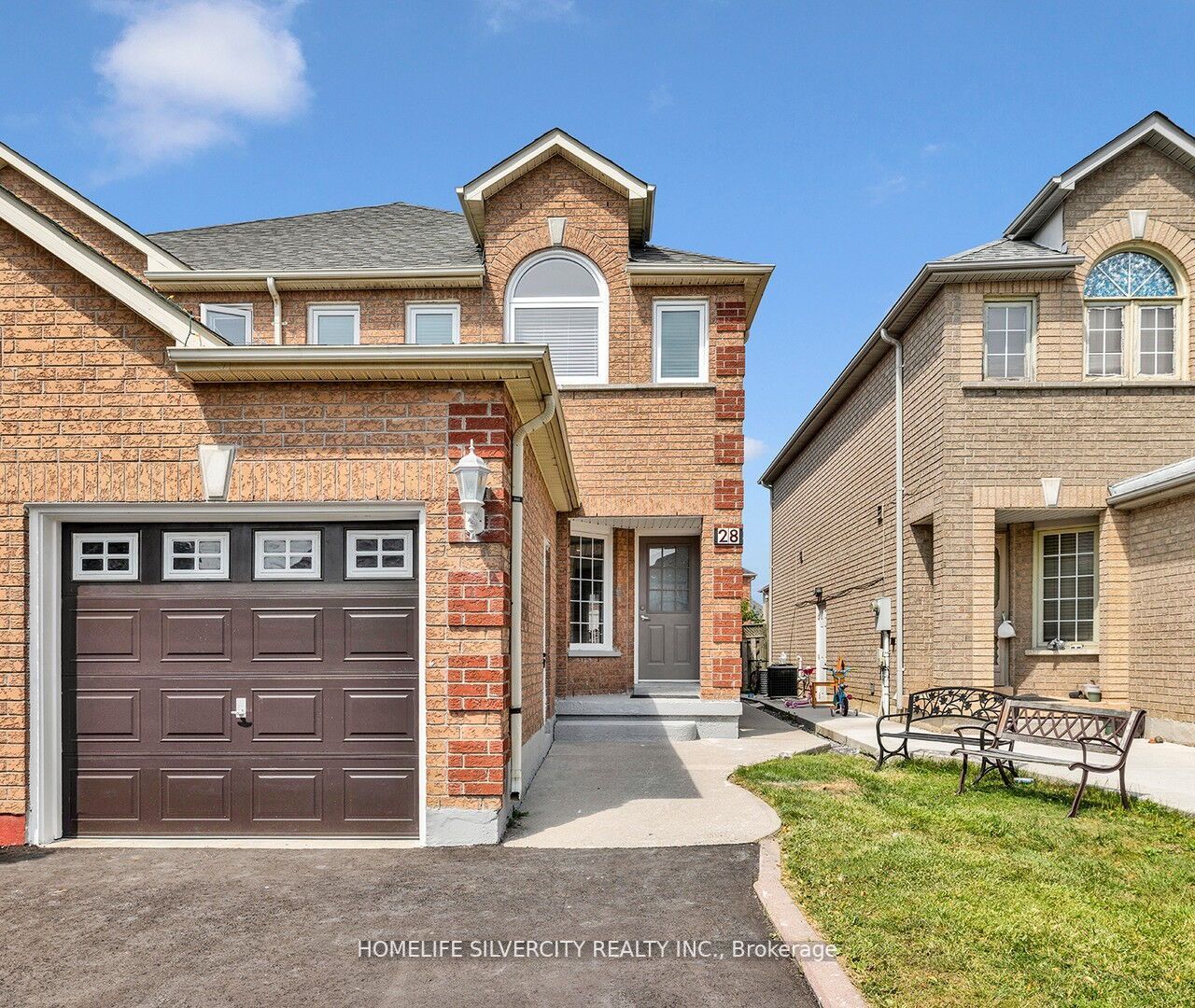 28 Caruso Dr
