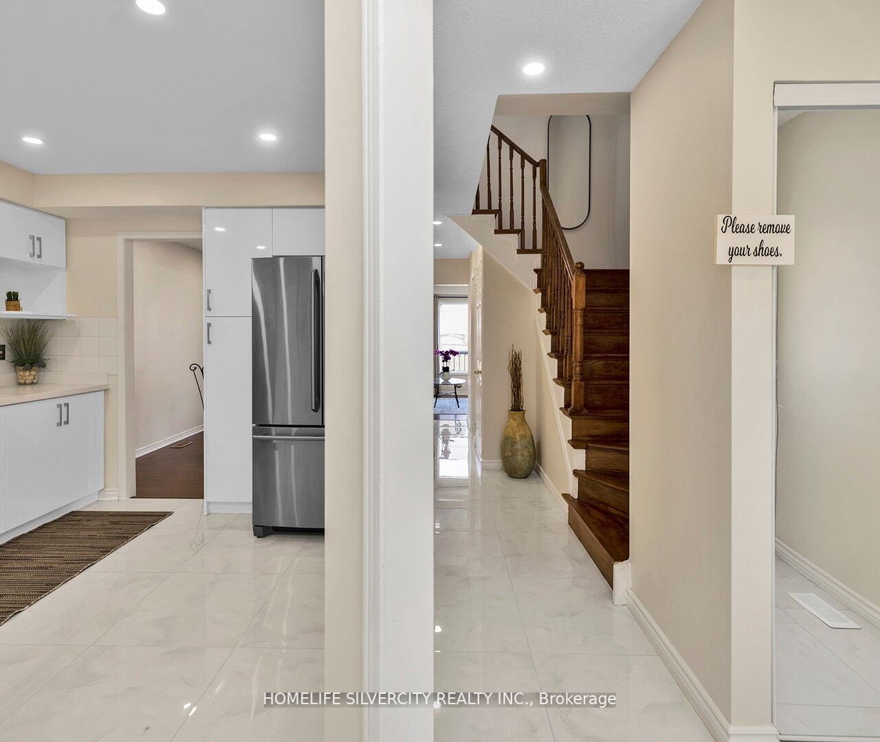 28 Caruso Dr
