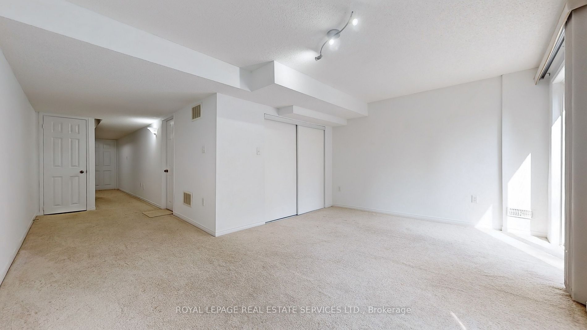 3950 Erin Centre Boulevard, #36