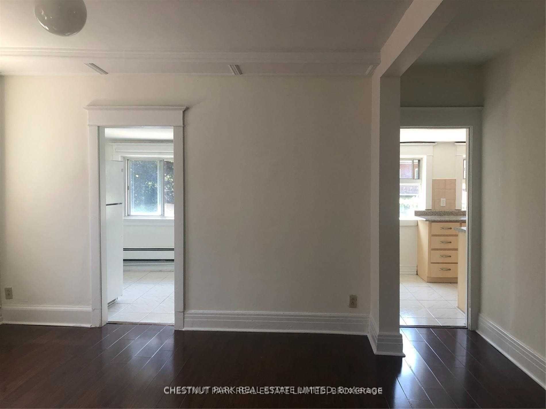 12 Lauder Ave, #2nd Flr