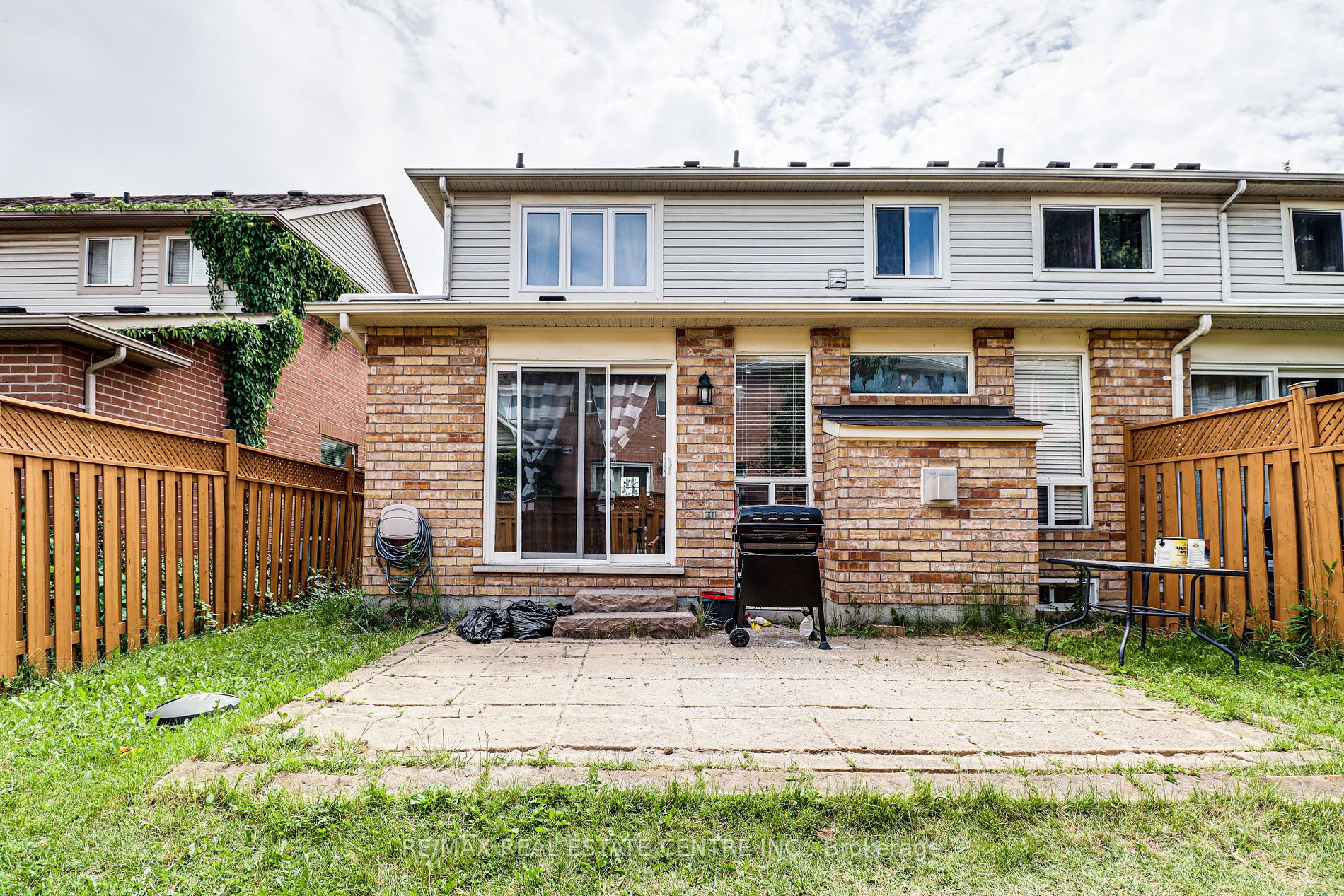 1104 Barclay Circle