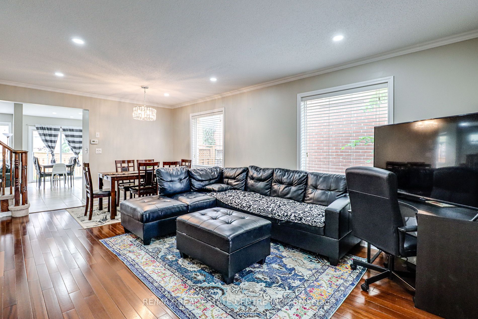 1104 Barclay Circle