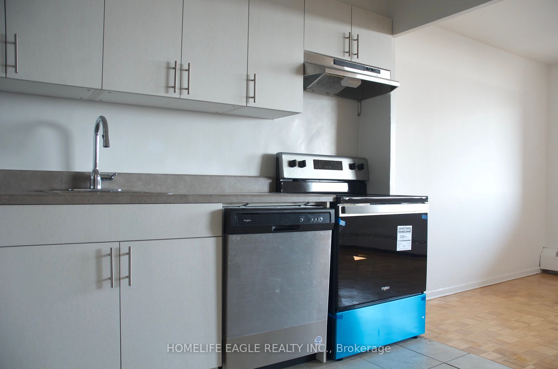 2255 Weston Road, #909