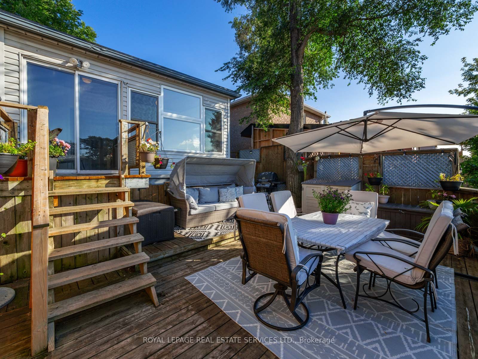 30 Aileen Ave