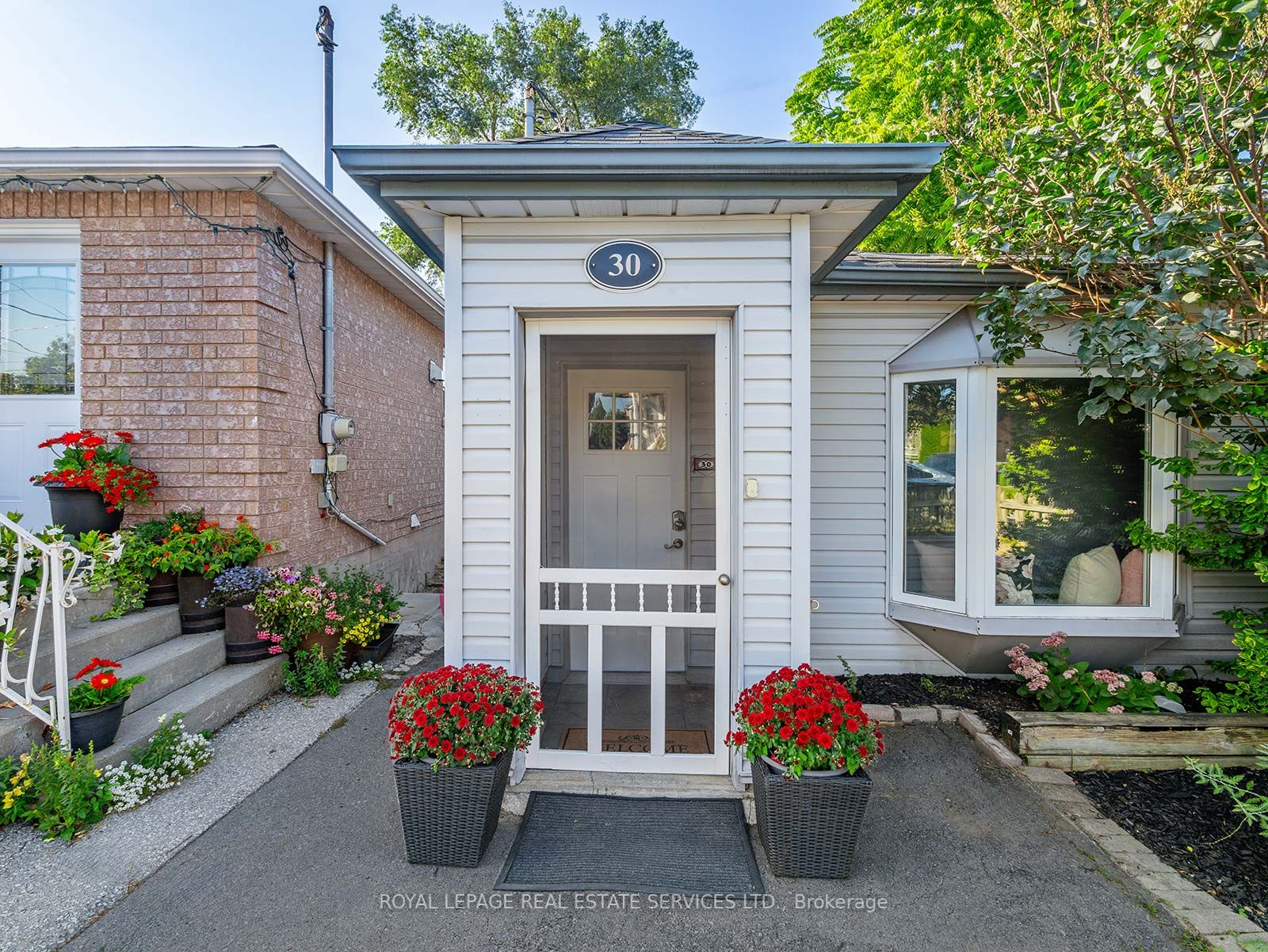 30 Aileen Ave