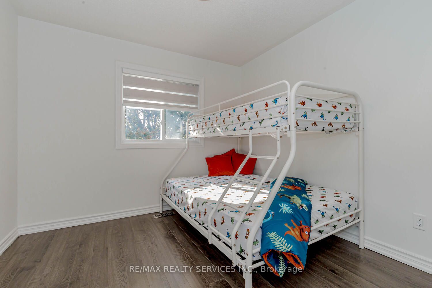 30 Heathcliffe Sq, #46