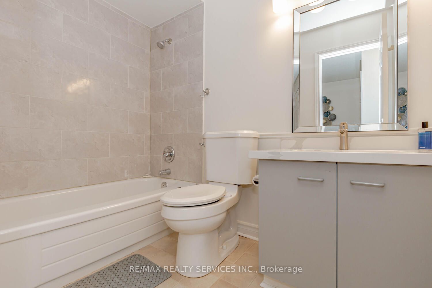 30 Heathcliffe Sq, #46