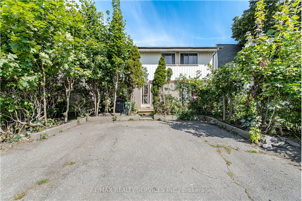 59 Hoskins Sq, Brampton