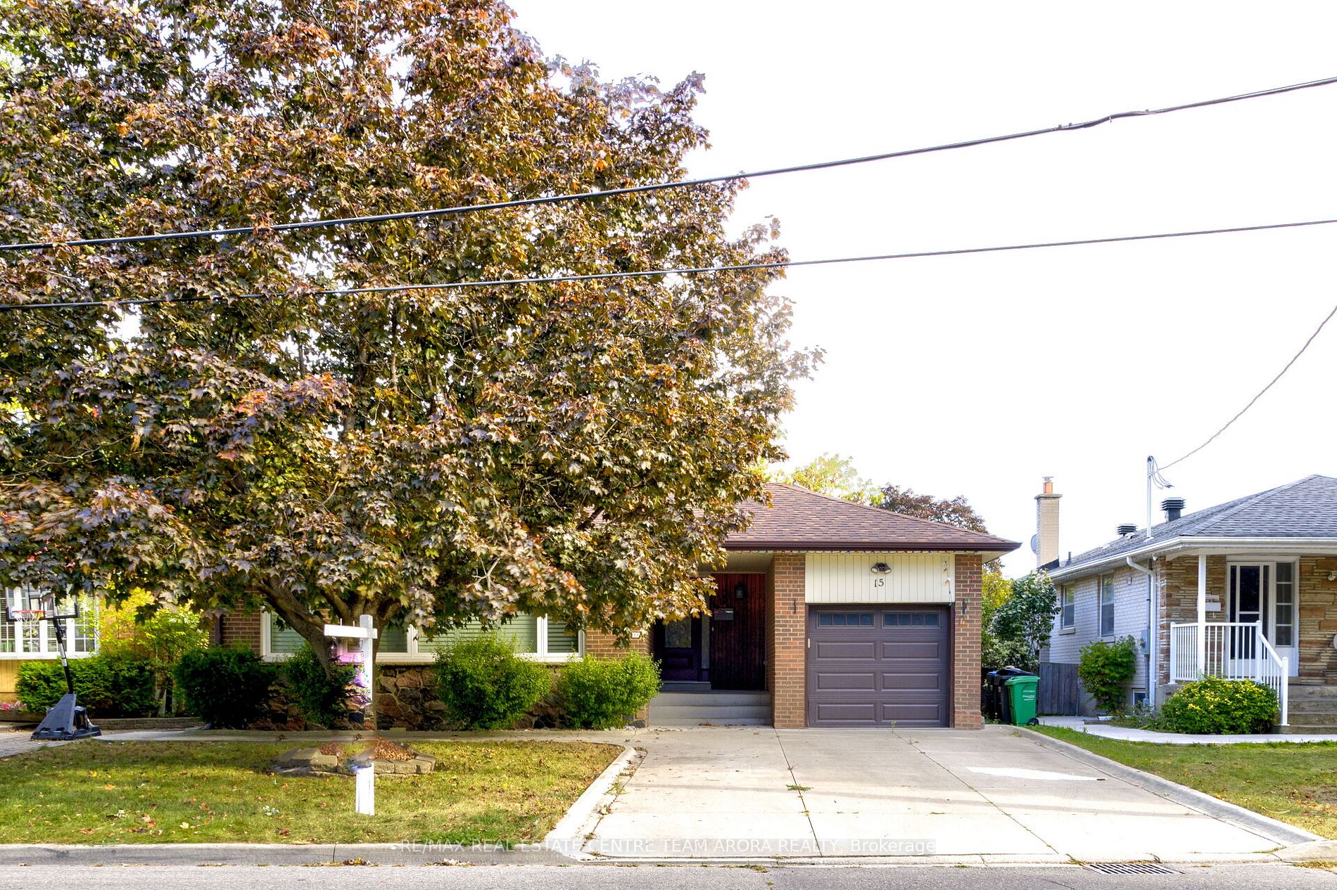 15 Bristol Ave