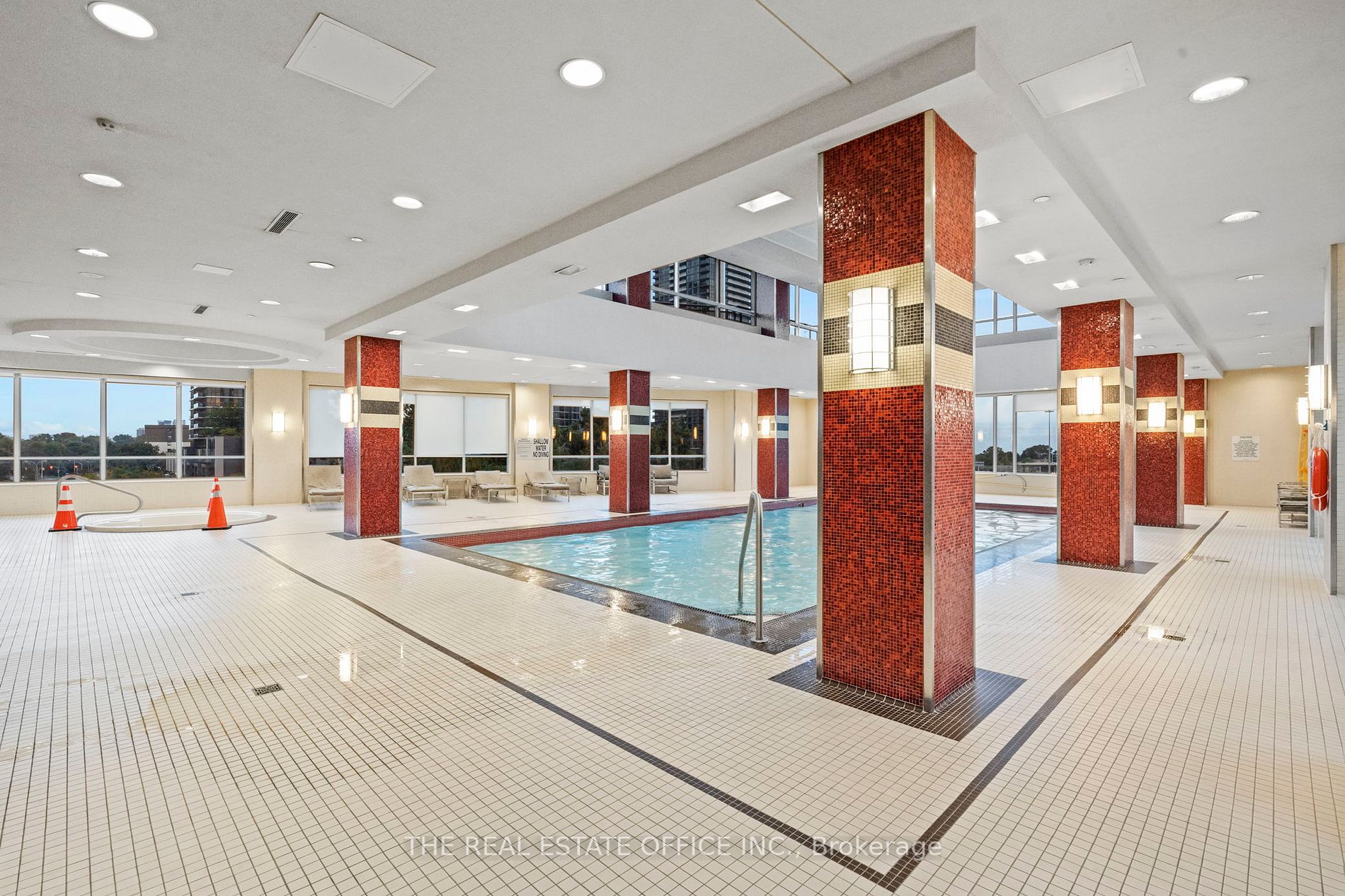 2 Eva Rd, #1829