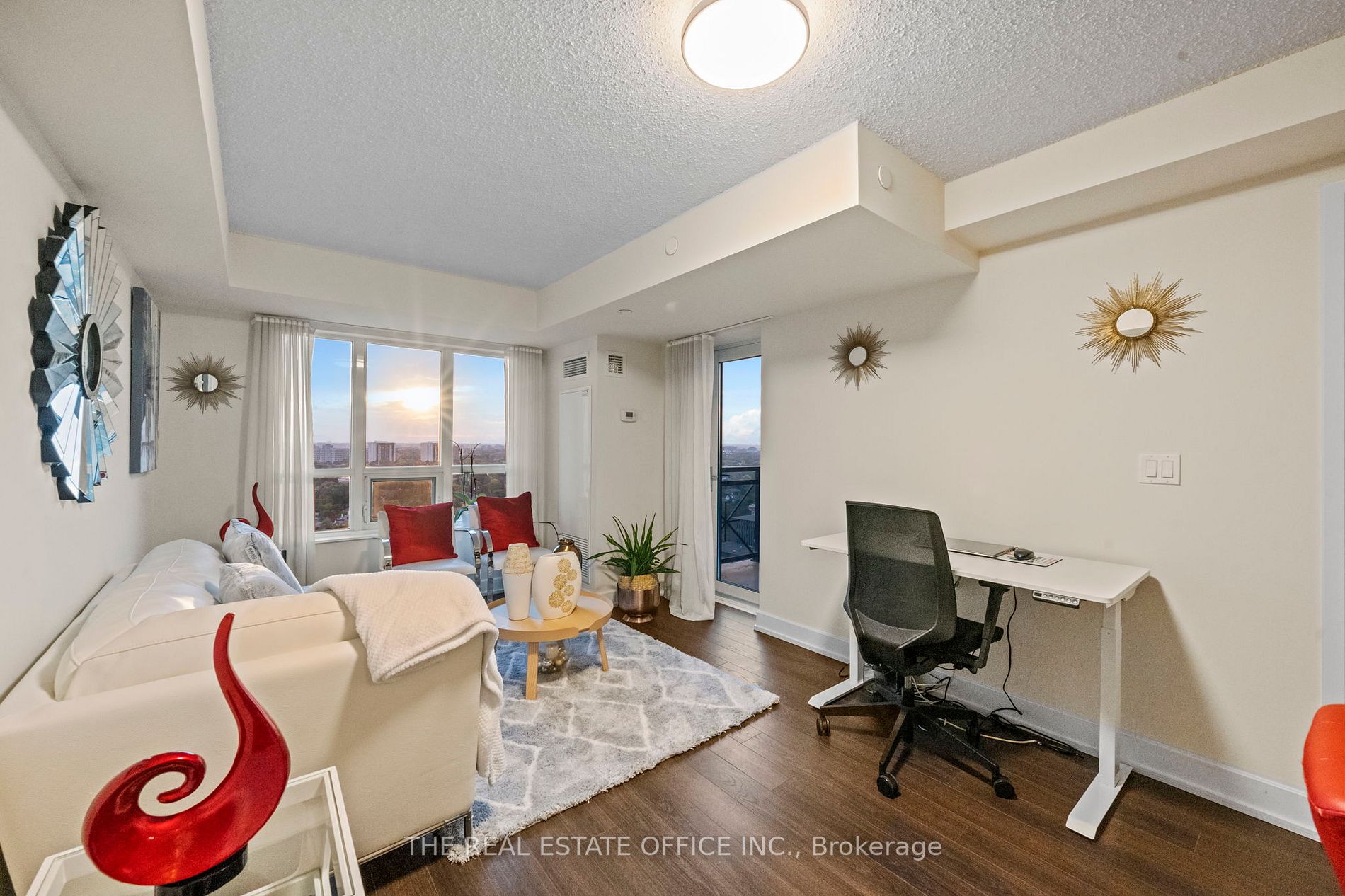 2 Eva Rd, #1829